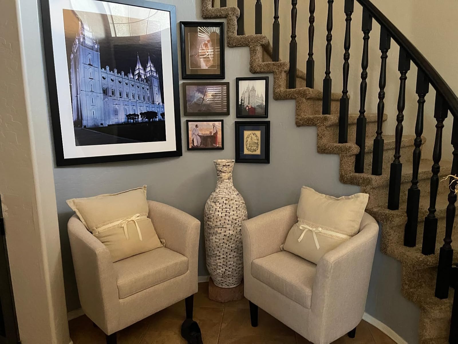 Woolen Single Lounge Chair In The Corner